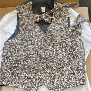 Men's Leopard Print Vest and Bow Tie Set and Additional Necktie